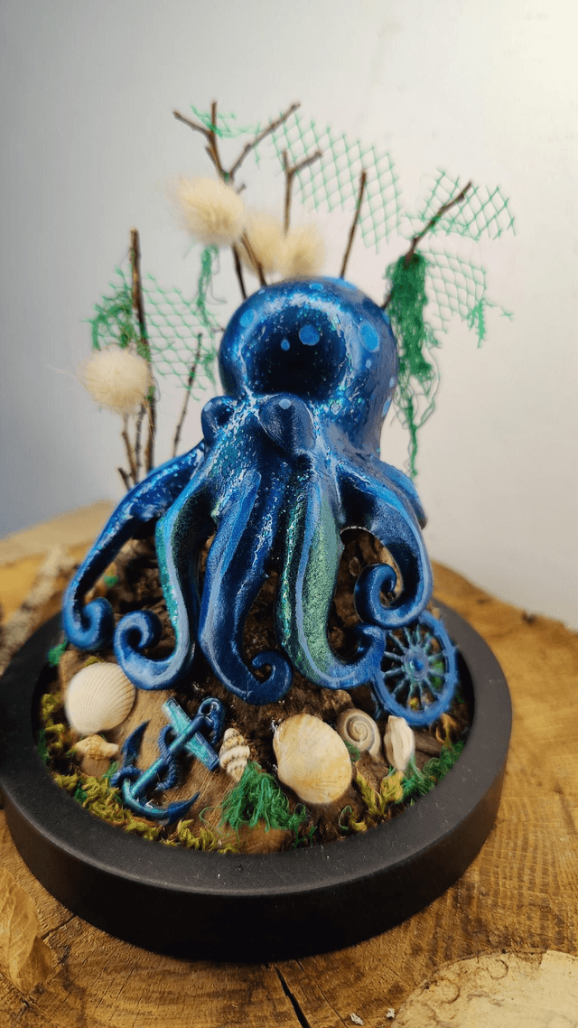 Fantasy sous cloche: Le poulpe mysterieux phosphorescent 