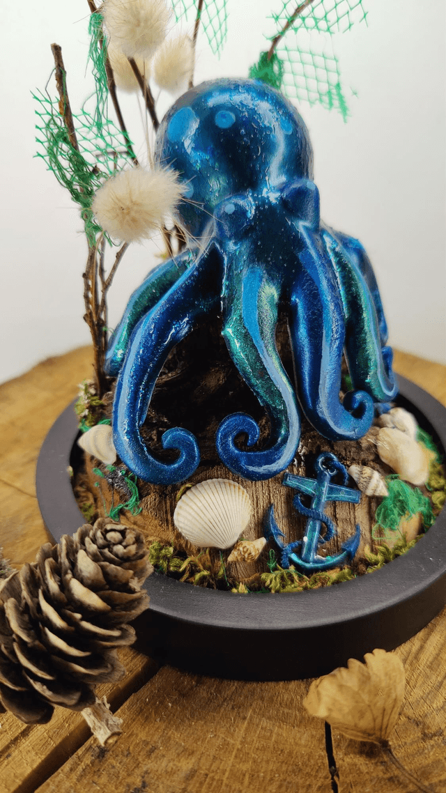 Fantasy sous cloche: Le poulpe mysterieux phosphorescent 