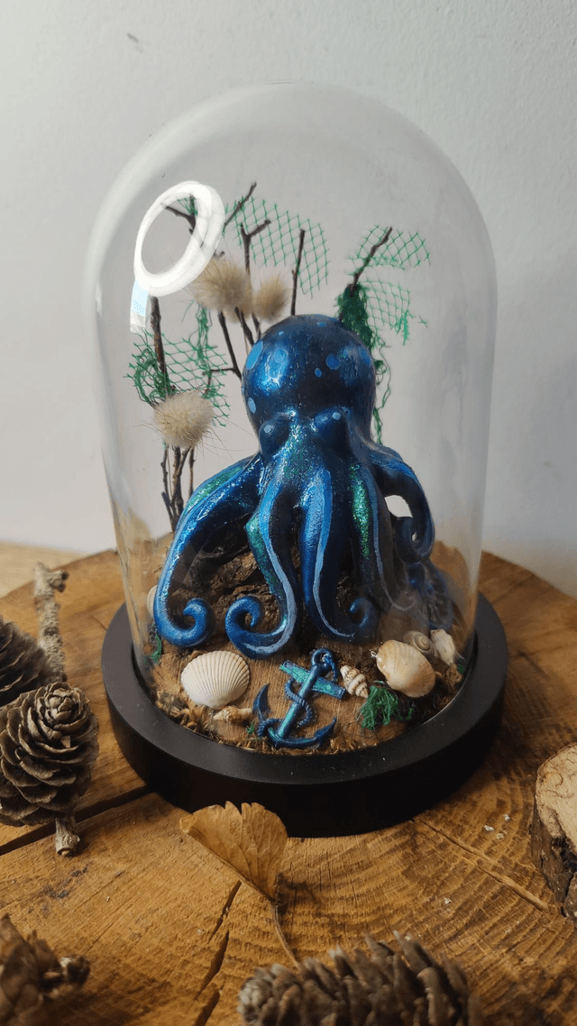 Fantasy sous cloche: Le poulpe mysterieux phosphorescent 