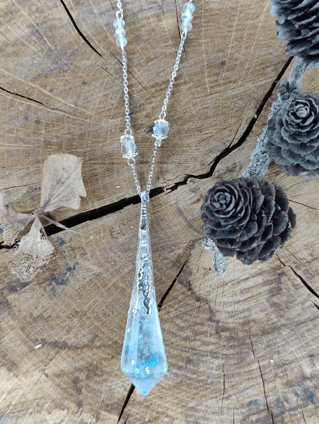 Collier Antre Lumières cristallin et perles de verre